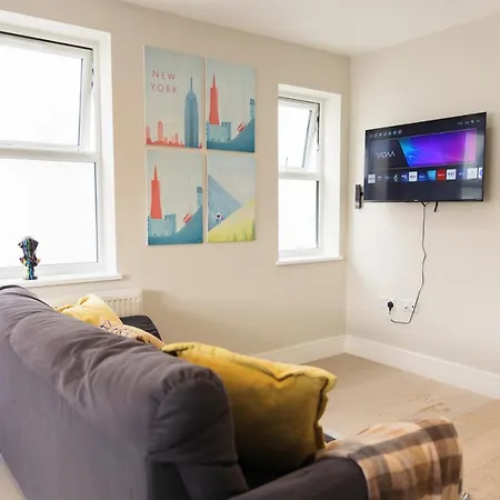 Star London Bell Lane 3-Bed Haven Apartment Hendon Exterior photo